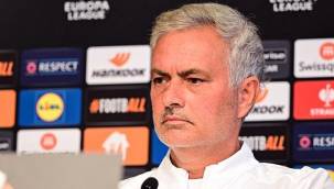 Jose Mourinho: 70 dakika kapıda bekletilmek bana saygısızlık