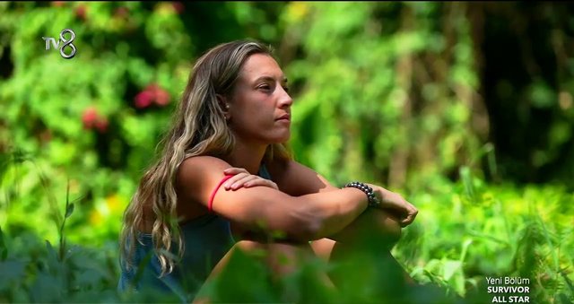 Survivor Sude ve Mert olayı ne, aralarında ne var? Mert Öcal ve Sude Burcu sevgili mi? Survivor'a Mert, Ogeday ve Nisa tartışması damga vurdu!