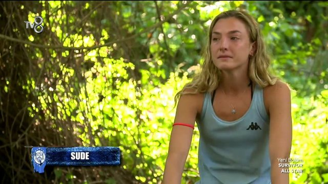Survivor Sude ve Mert olayı ne, aralarında ne var? Mert Öcal ve Sude Burcu sevgili mi? Survivor'a Mert, Ogeday ve Nisa tartışması damga vurdu!