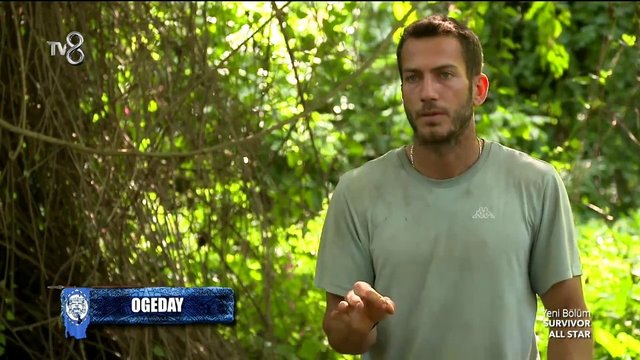 Survivor Sude ve Mert olayı ne, aralarında ne var? Mert Öcal ve Sude Burcu sevgili mi? Survivor'a Mert, Ogeday ve Nisa tartışması damga vurdu!