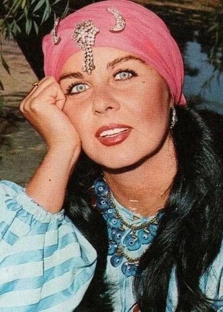 Fatma Girikin ölümü sanat dünyasını yasa boğdu... Cüneyt Arkın: Yüreğim yanıyor, büyük bir parçam gitti