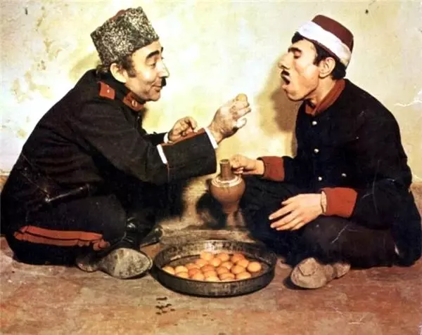 Birçok filmde başrol paylaşan Şener Şen ile İlyas Salman barıştı