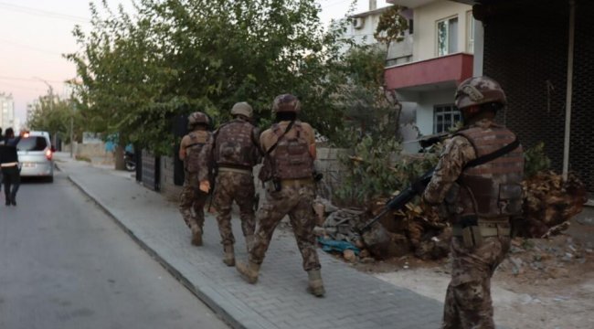adiyaman-da-ozel-harekat-destekli-narkotik-operasyonu-gozaltilar-var.jpg