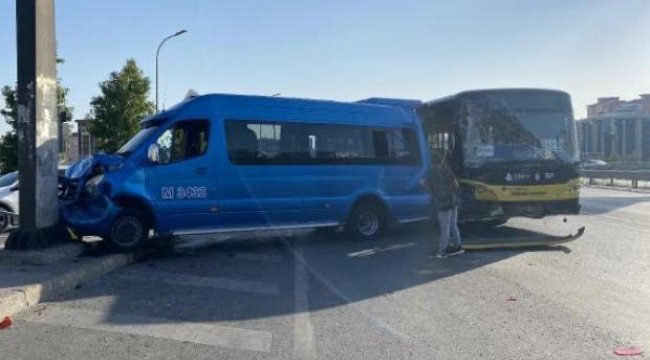 atasehir-de-iett-otobusu-ve-2-minibus-birbirine-girdi-1-yarali.jpg