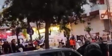 flas-kucukcekmece-de-bir-is-yerinde-el-yapimi-ses-bombasi-atildi-emniyetten-aciklama-geldi.jpg