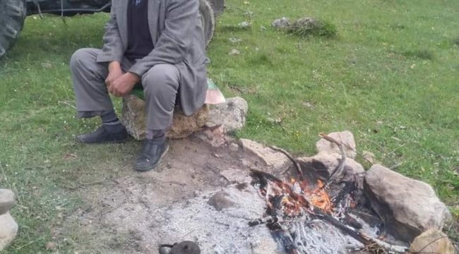 karabuk-te-devrilen-traktorun-altinda-kalan-80-yasindaki-yasli-adam-oldu.jpg