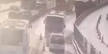 metrobus-faciasinda-soforun-ifadesi-ortaya-cikti-bunu-sonradan-fark-ettim.jpg