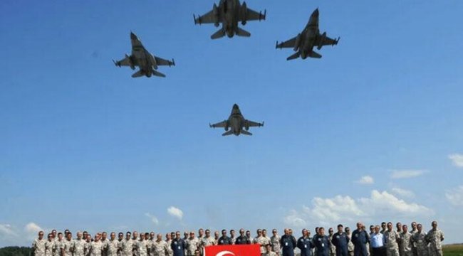 milli-savunma-bakanligi-saat-verdi-istanbul-da-gozunuz-gokyuzunde-olsun.jpg