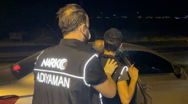 narko-adiyaman-ekipleri-sehrin-girisine-resmen-duvar-oldu.jpg