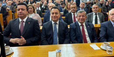yeni-yol-dan-meclis-te-ilk-grup-toplantisi-18262963_6425_amp.jpg