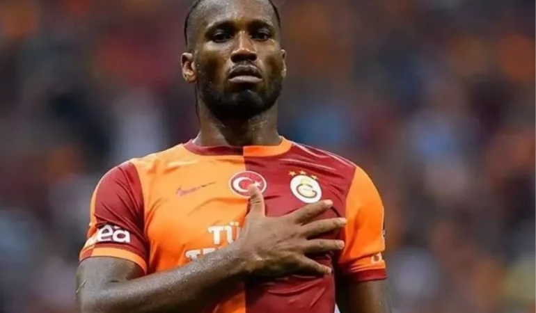 didier-drogba-fildisi-sahili-ndeki-ic-savasi-18449957_4869_amp.jpg