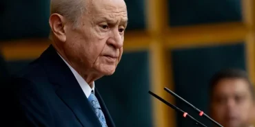devlet-bahceli-den-canli-yayinina-dikkat-ceken-18640331_5782_amp.jpg