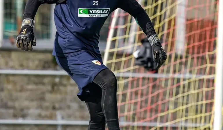kayserispor-galatasaray-macinin-hazirliklarin-18640180_amp.jpg