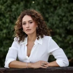 sicak-bufe-oyuncularindan-esra-kizildogan-18594510_amp.jpg