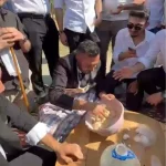 dugun-konvoyunda-damada-hamur-yogurttular-18748445_amp.jpg