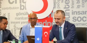 somali-buyukelcisi-mohamed-kurban-vekaletini-18699978_amp.jpg