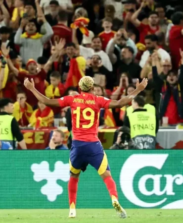 uefa-uluslar-ligi-nde-finalin-adi-ispanya-por-18716560_amp.jpg