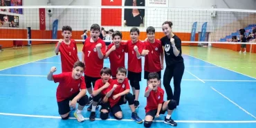 yedidagspor-minikleri-ankara-ikincisi-oldu-18754170_amp.jpg